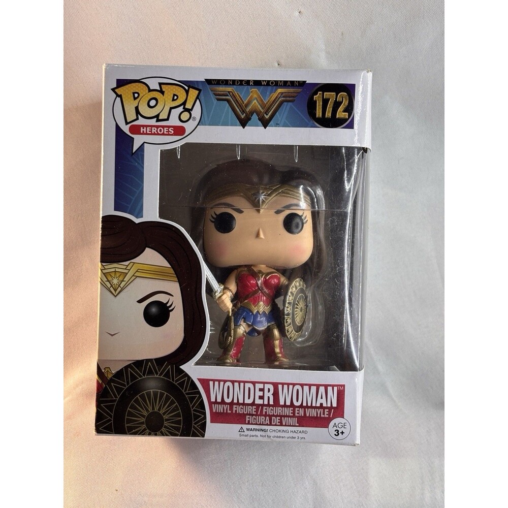 Funko Pop! Vinyl: DC Universe - Wonder Woman (w/ Sword and Shield) #172